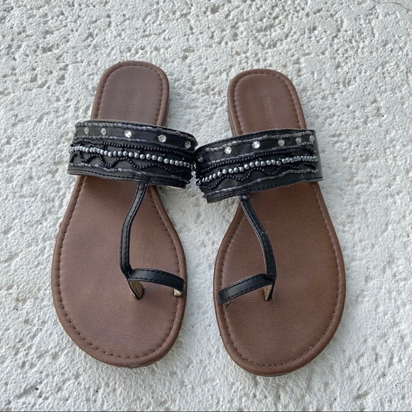 Sandals Bundle Size 6 - Picture 2 of 8